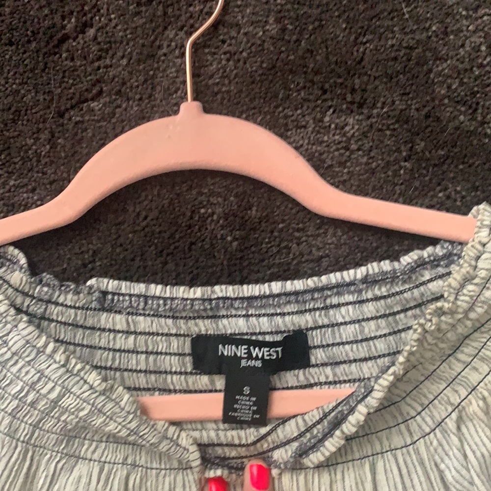 Smocked top - Picture 2 of 4